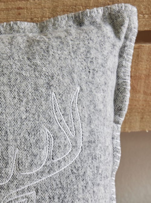 Almofada com bordado - Kiabi