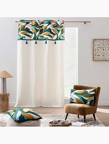 Almofada em polycotton com folhas gráficas