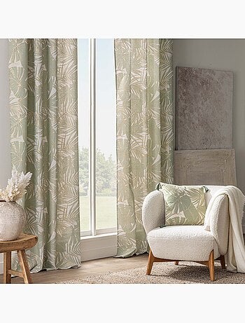 Almofada metálica em polycotton com folhagem tropical e borlas
