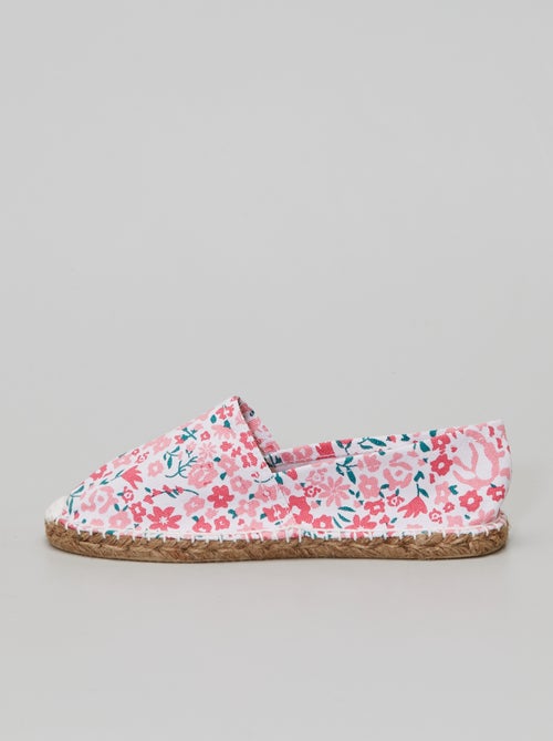 Alpargatas com estampado florido - Kiabi