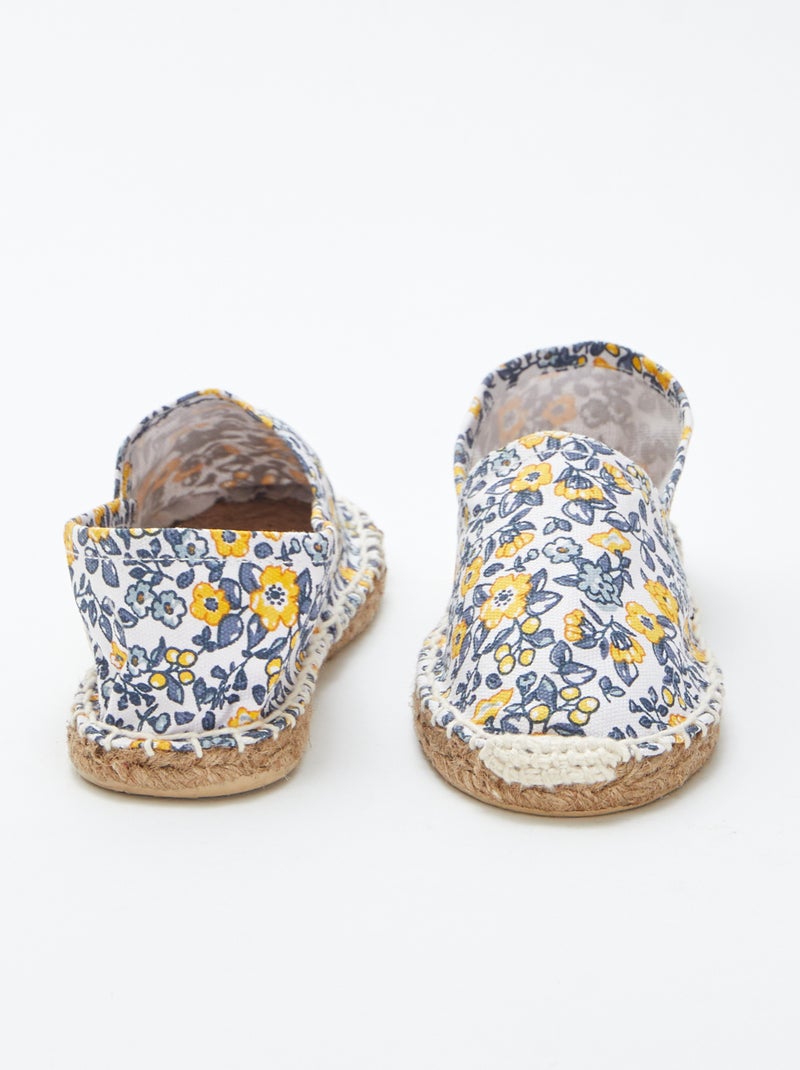 Alpargatas com motivo às flores Azul - Kiabi