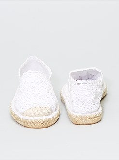 Alpargatas em macramé e renda - Kiabi