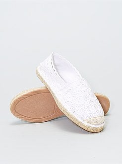 Alpargatas em macramé e renda - Kiabi
