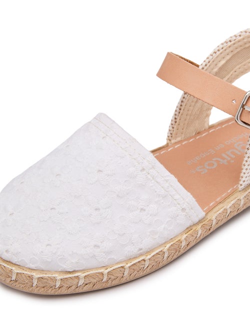 Alpercatas conguitos bordado floral - Kiabi Alpercatas conguitos bordado floral - Kiabi