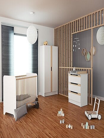 At4 - quarto de bebé com cama, fraldário e roupeiro carrousel de madeira branco e faia