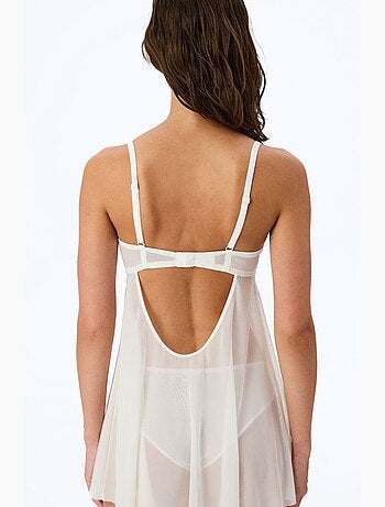 Babydoll com bordado quebrado, com aro e padrão de laços penti