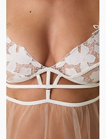 Babydoll de enxoval com broderie quebrada, bordada, floral, com aro penti