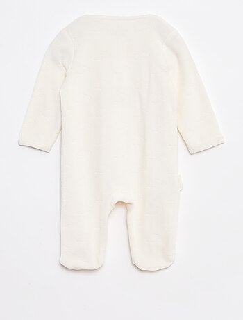 Babygrow com larga abertura, molas de pressão e pés