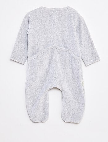 Babygrow de veludo com pés