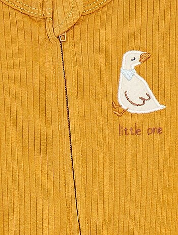 Babygrow leve com fecho de manga curta