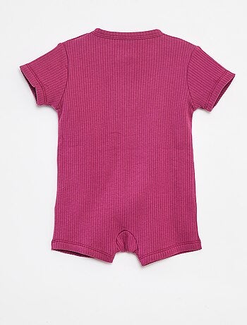 Babygrow leve com fecho de manga curta