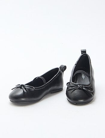 Bailarinas em imitação de pele com tira