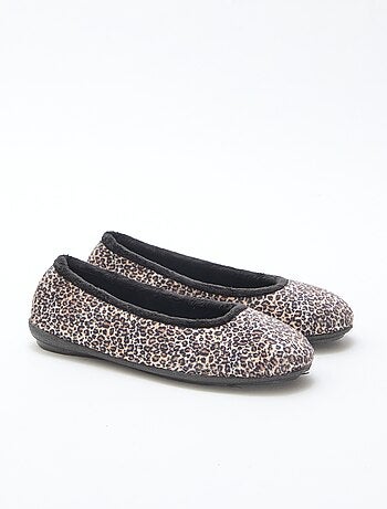 Bailarinas rasas com padrão de leopardo