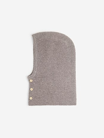 Balaclava com botões dourados