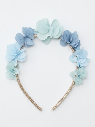 Bandolete com flores de cerimónia
