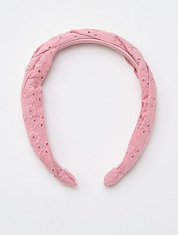 Bandolete em bordado inglês