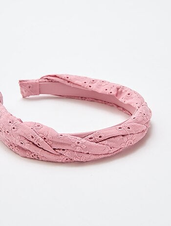 Bandolete em bordado inglês