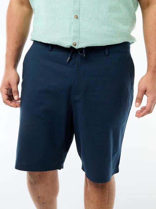 Bermuda chino com abertura abotoada + fecho éclair + cordões de ajuste - Kiabi