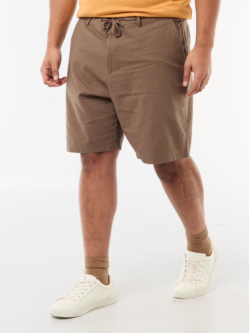Bermuda chino com abertura abotoada + fecho éclair + cordões de ajuste Castanho - Kiabi