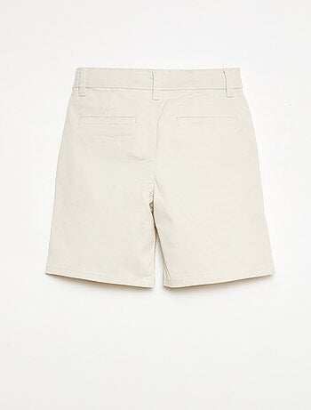 Bermuda chino em sarja