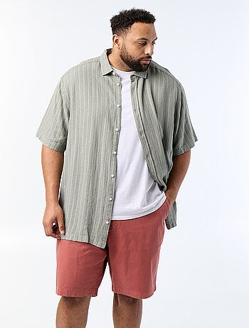 Bermuda chino em sarja