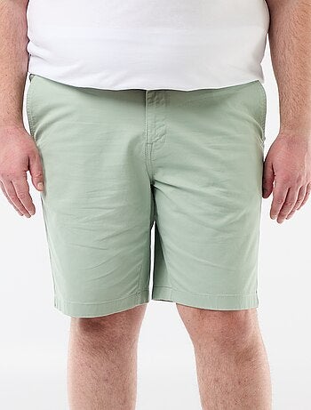 Bermuda chino em sarja