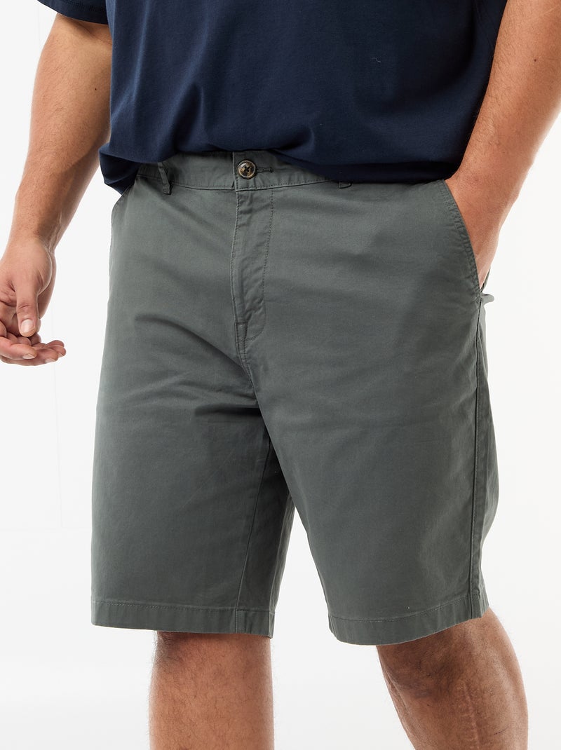 Bermuda chino em sarja Verde - Kiabi