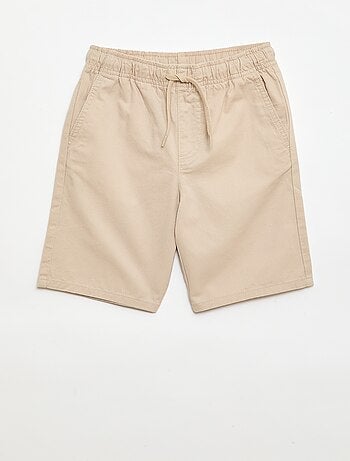 Bermuda chino liso com cordões de ajuste