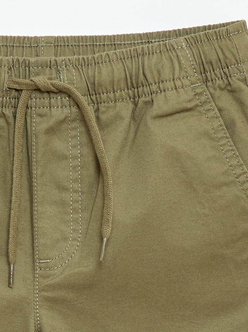 Bermuda chino liso com cordões de ajuste Verde - Kiabi