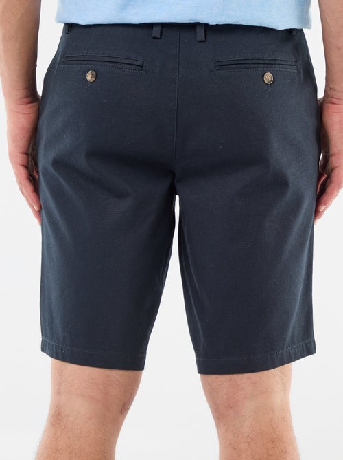 Bermuda chino liso em dobby - Kiabi