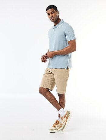 Bermuda chino liso em sarja