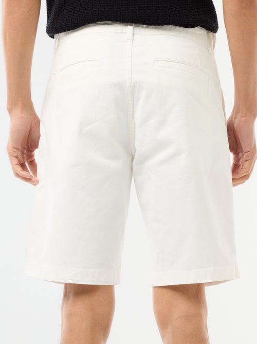 Bermuda chino liso em sarja - Kiabi