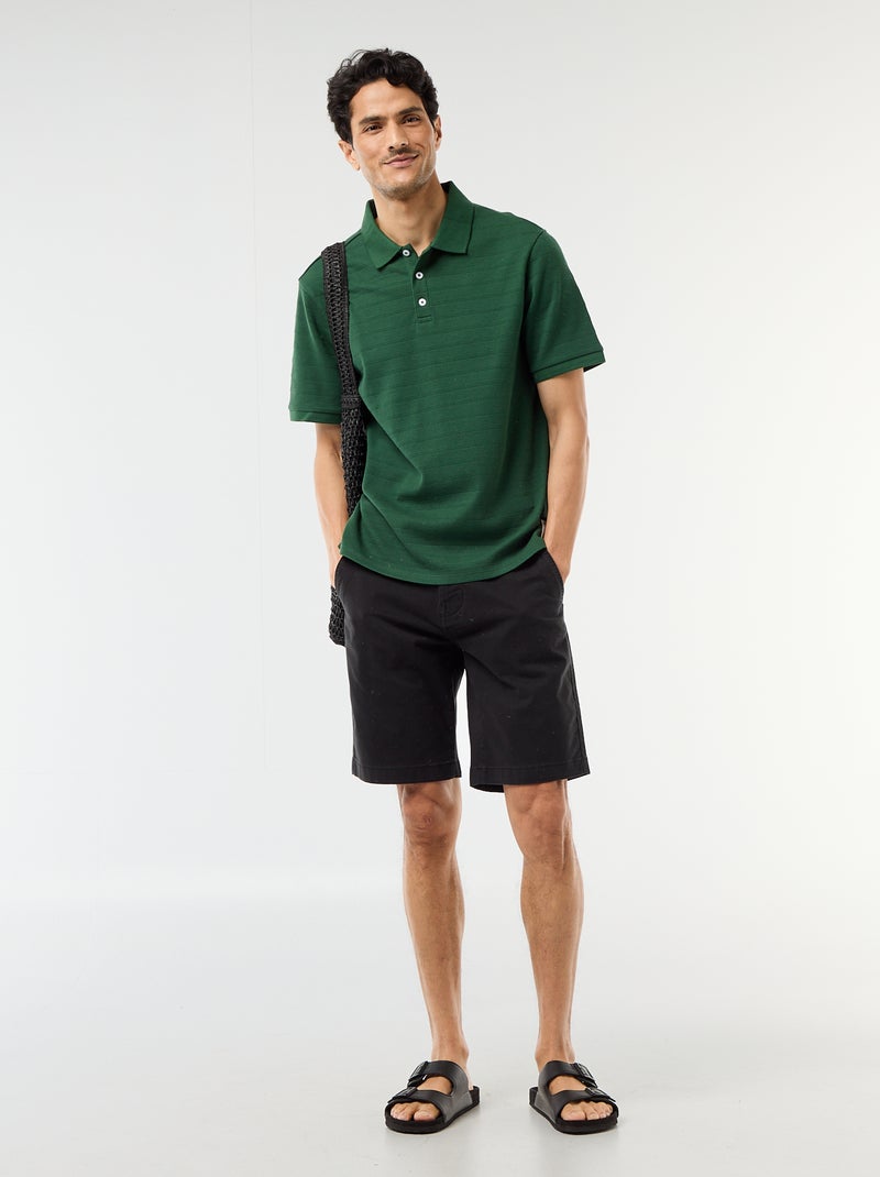 Bermuda chino liso em sarja Preto - Kiabi