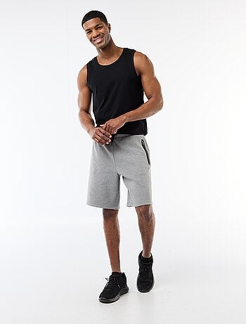 Bermuda em malha piqué estilo desportivo