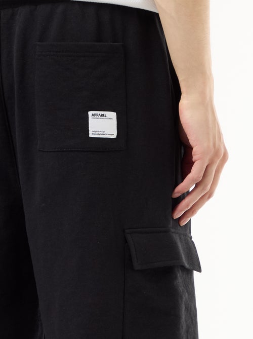 Bermuda em moletom leve com bolsos com aba - Kiabi