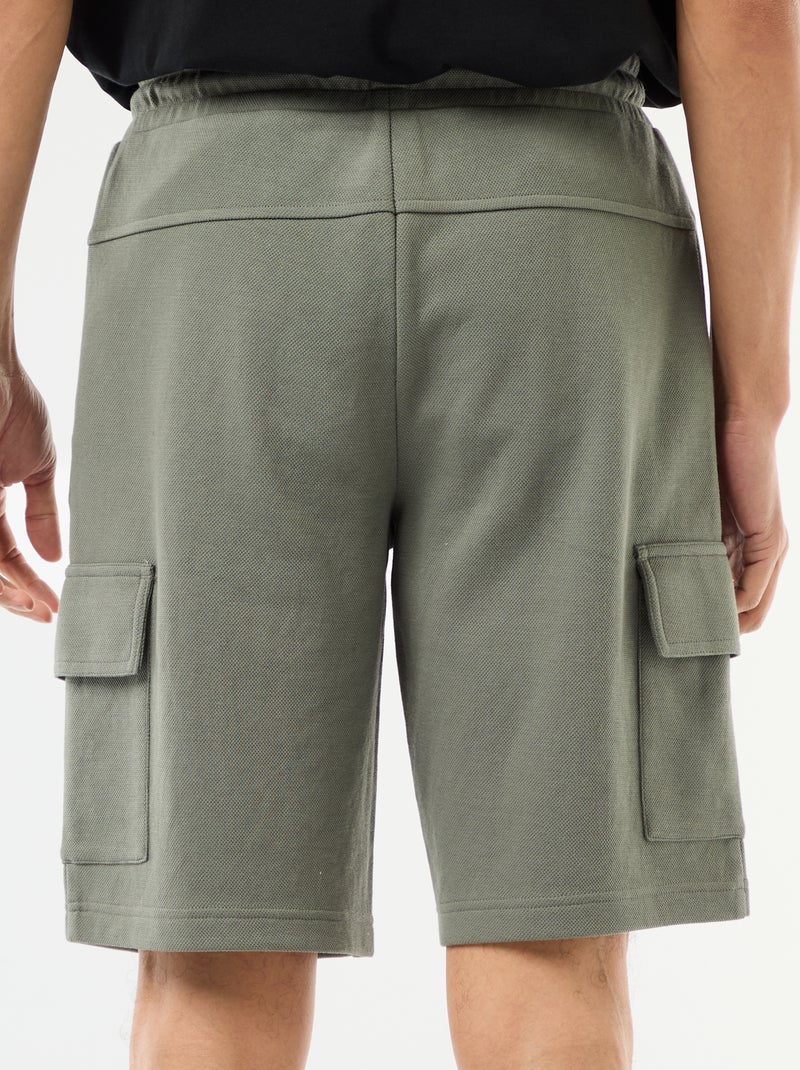 Bermuda em piqué de algodão com múltiplos bolsos Verde - Kiabi