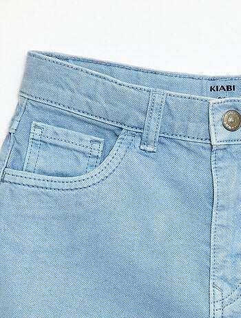 Bermuda em sarja 5 bolsos