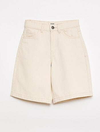 Bermuda em sarja 5 bolsos