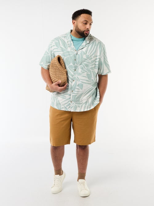 Bermuda leve liso com 4 bolsos - Kiabi