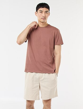 Bermuda liso em algodão e linho