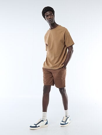 Bermuda liso em linho misturado