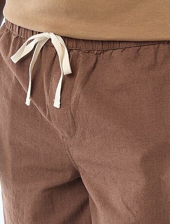 Bermuda liso em linho misturado