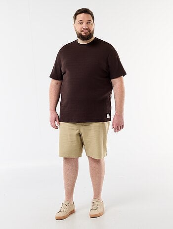 Bermuda liso em tecido dobby