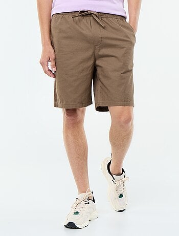 Bermudas chino em sarja