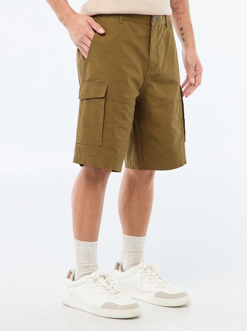 Bermudas chino em sarja lisa com vários bolsos Caqui - Kiabi