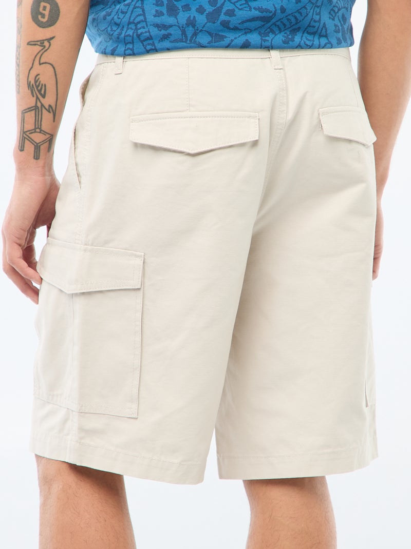 Bermudas chino em sarja lisa com vários bolsos Cinza - Kiabi