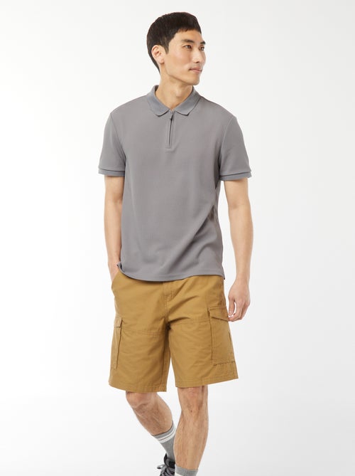 Bermudas chino em sarja lisa com vários bolsos - Kiabi