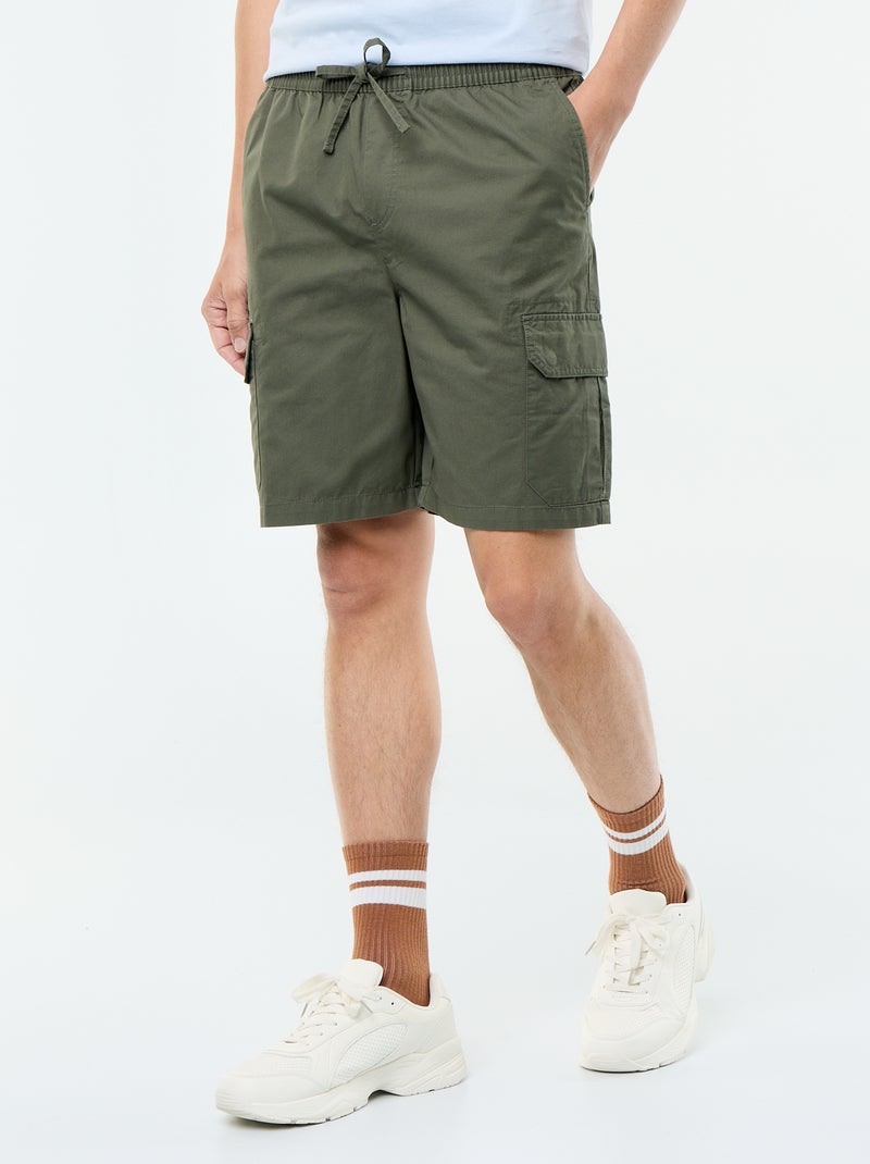 Bermudas chino em sarja Verde - Kiabi