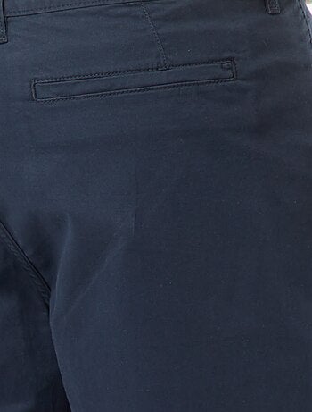 Bermudas chino lisas