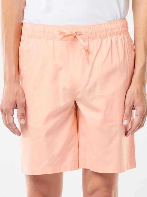Bermudas chino lisas com atilhos de apertar - Kiabi Bermudas chino lisas com atilhos de apertar - Kiabi